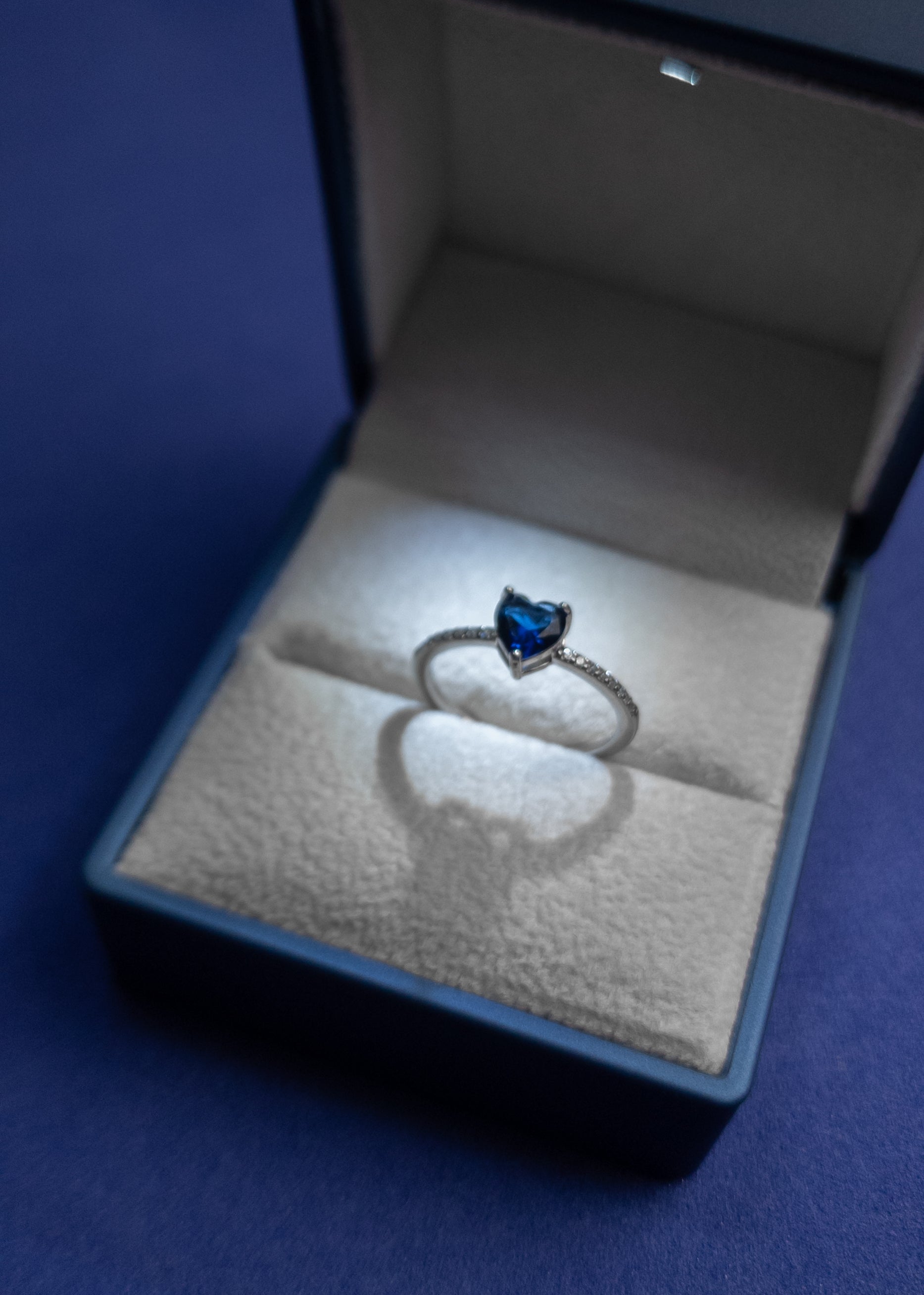 Anillo de Promesa azul